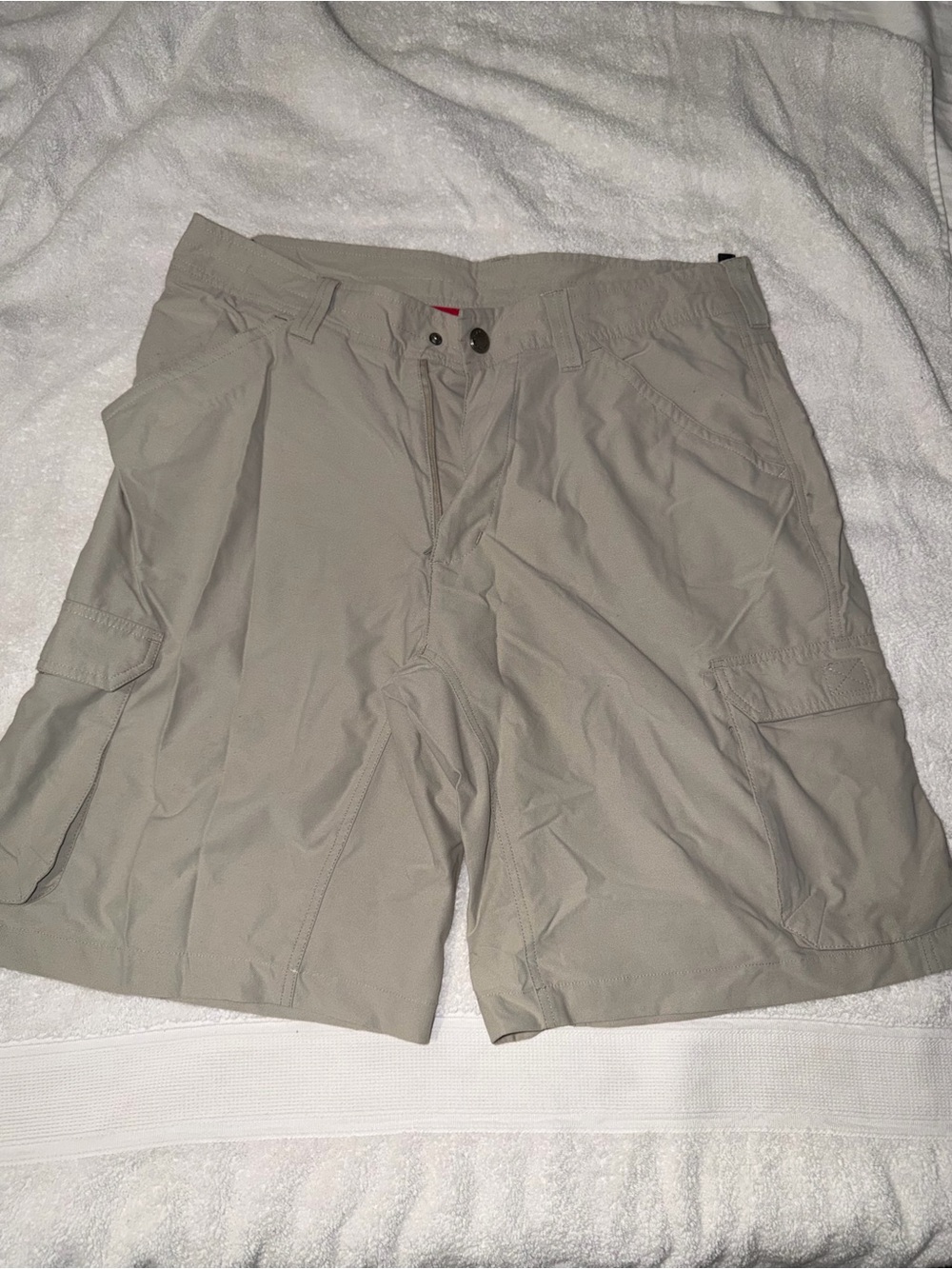 Men's Cargo Shorts in Light Khaki - Classic Utility Design